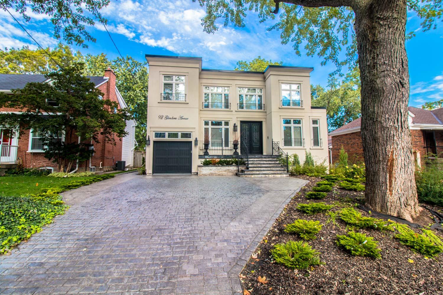 Art deco-inspired home boasts vibrant location: Home of the Week – Toronto Star