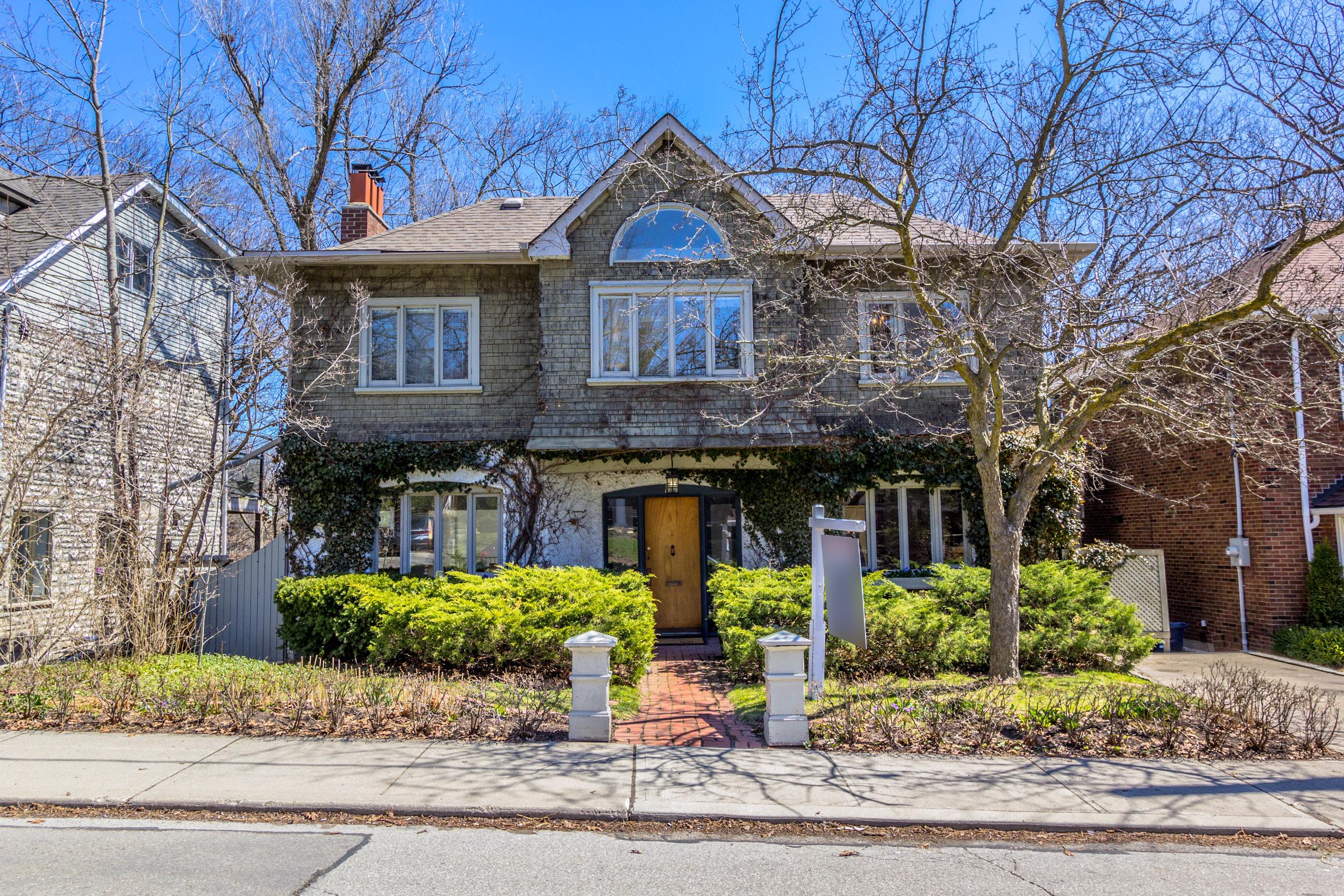 Sold! Architecturally stunning Toronto home goes for $1.89 million – BlogTo