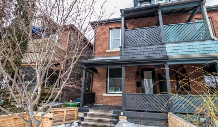 Sale of the Week: The $1.35-million Parkdale semi that proves living by train tracks isn’t always a deal breaker- Toronto Life