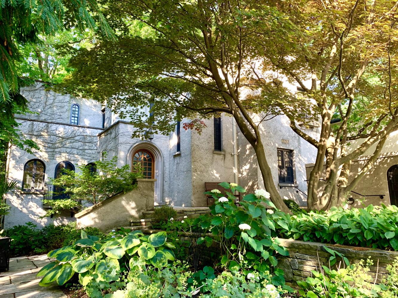 110 Inglewood Dr., Toronto Ipekian Real Estate