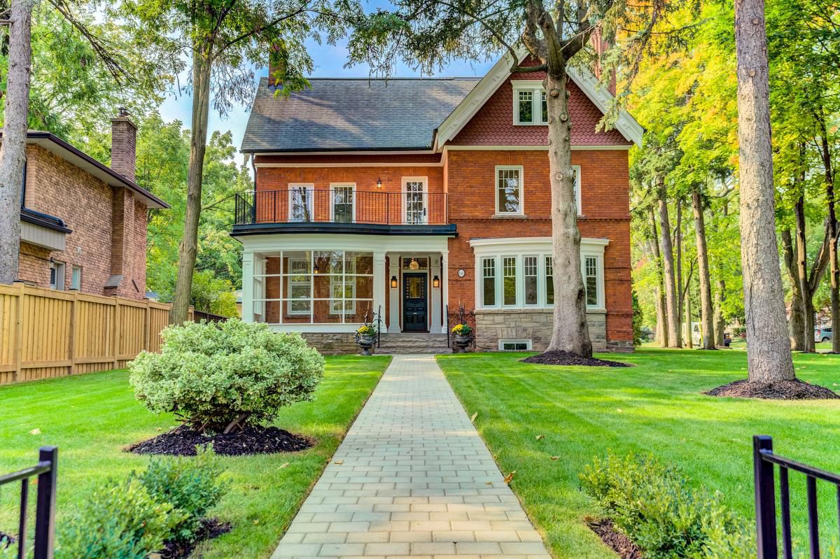This $3.7 million Etobicoke house was once a Loblaw family residence: Home of the Week