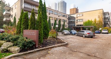 Co-op apartment along the Rosedale Ravine gets two offers