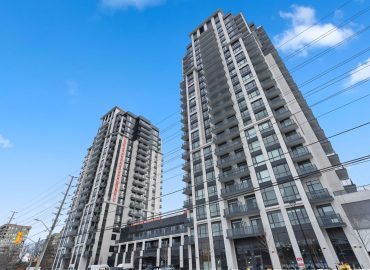 202 Burnhamthorpe Rd E., 324, Mississauga