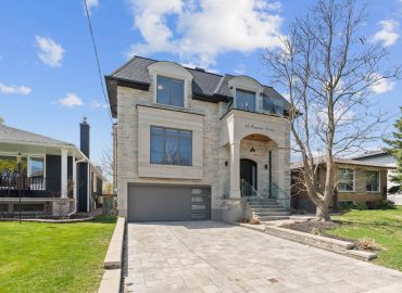 54 Cronin Dr. Etobicoke