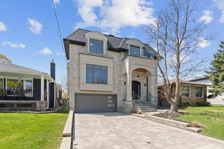 54 Cronin Dr. Etobicoke