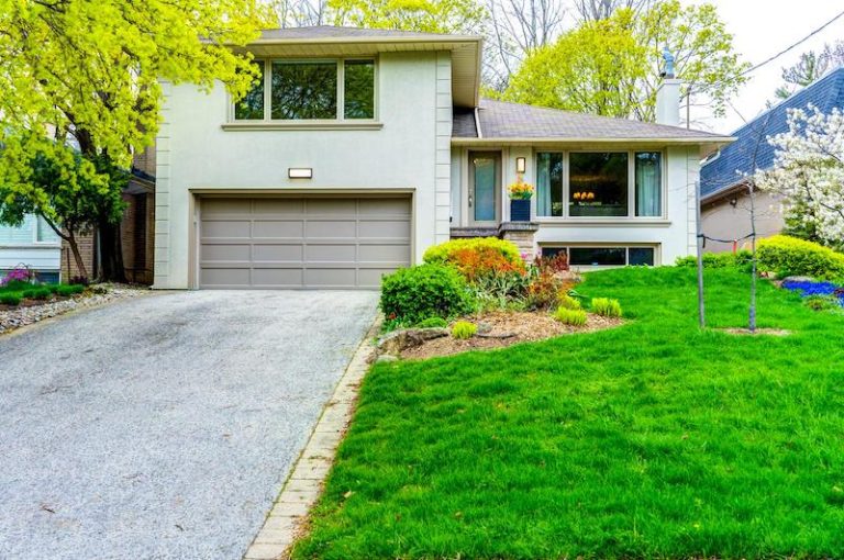 14 Munro Blvd