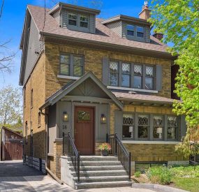 16 Ardrosson Pl., Toronto