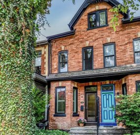 122 Spruce St., Toronto