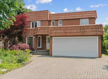 4 Saddletree Dr., Toronto