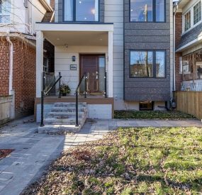 404 Delaware Ave., Toronto