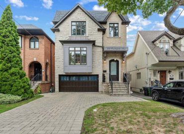 506 Castlefield Ave., Toronto