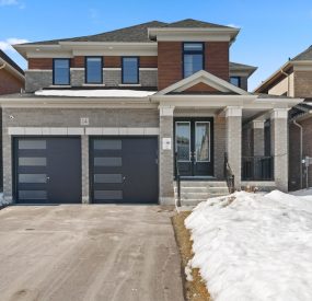 14 Hummingbird Grove, Tottenham