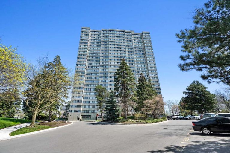 133 Torresdale Ave 1005