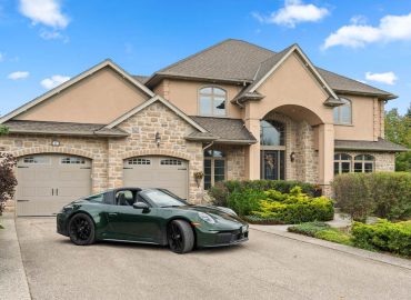 16 Seifert Crt., Cambridge