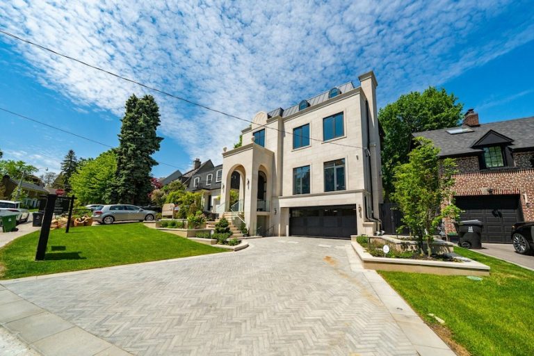 43 Wanless Cres